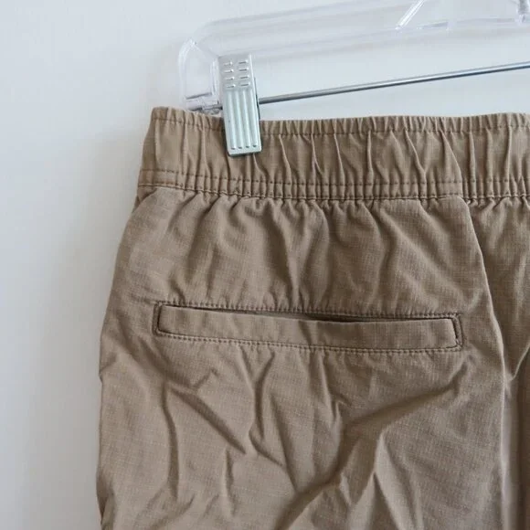 VUORI Ripstop DuraTerra™ Shorts in Khaki Tan Travel Outdoor Sport - Size M - Picture 11 of 13